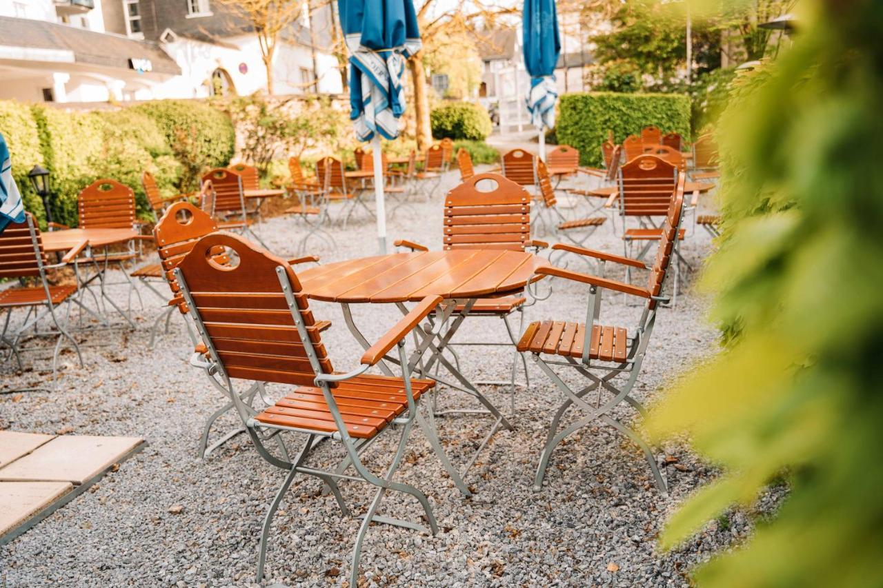 Hotel Am Wallgraben Брилон Экстерьер фото